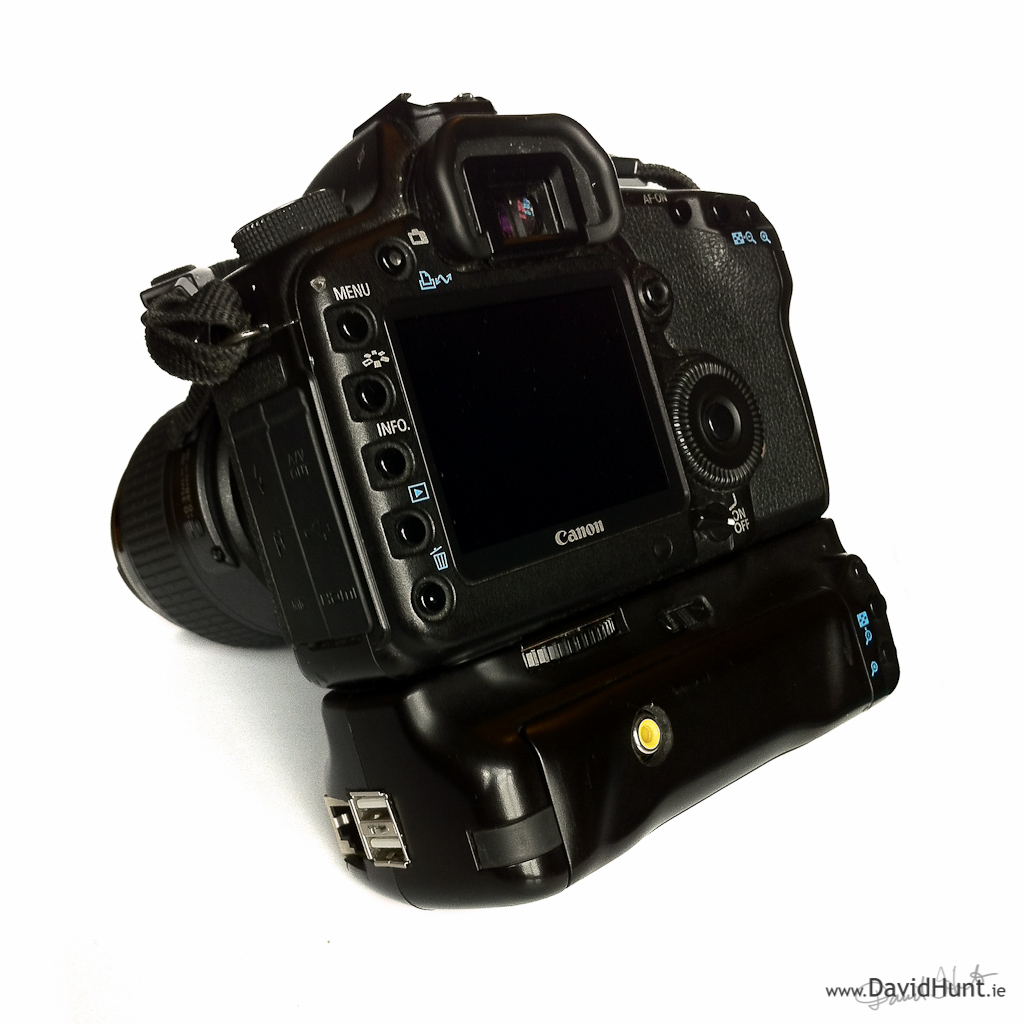 Photographer Adds Some Raspberry Pi to His DSLR